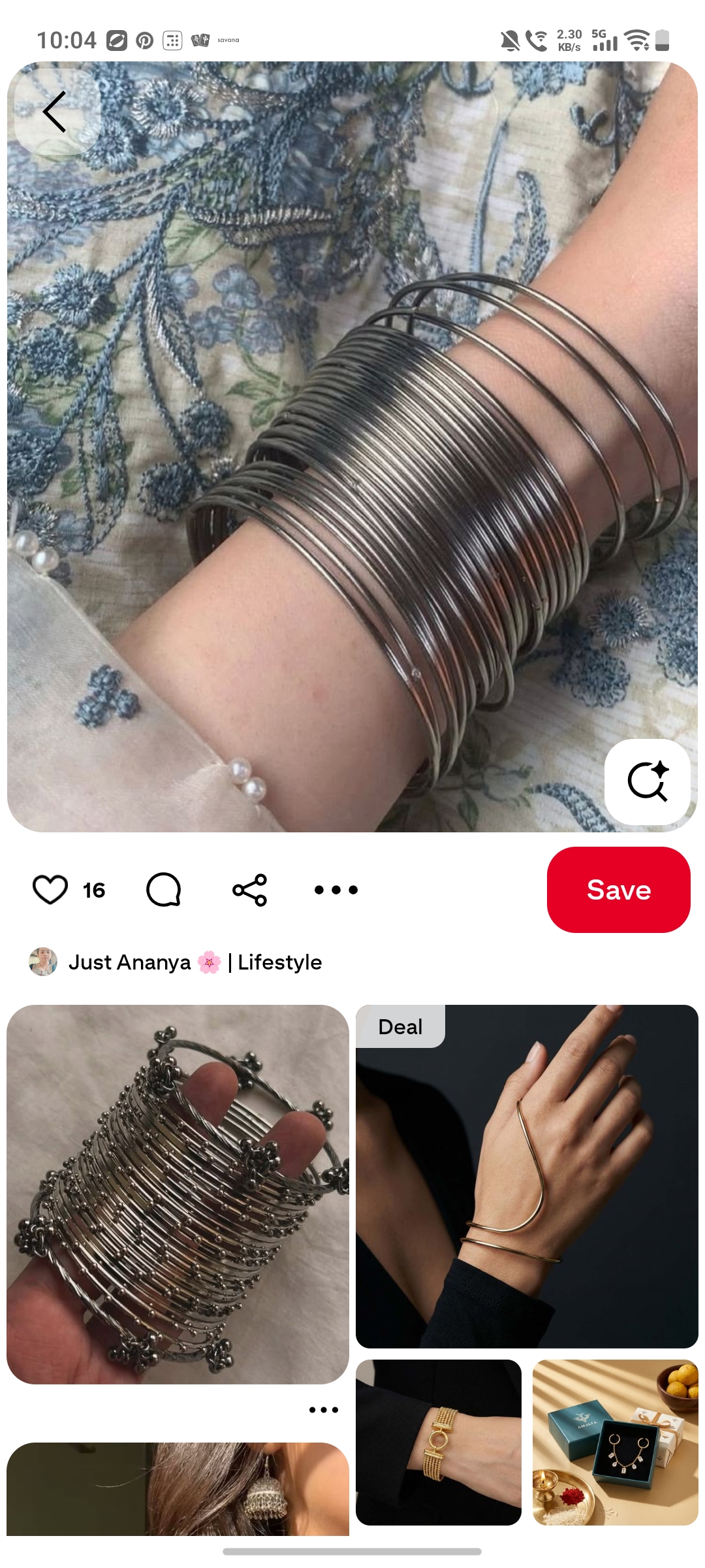 This are bangles I am talking about 😑
And i wearing smth or exact you can say to the silver ones 